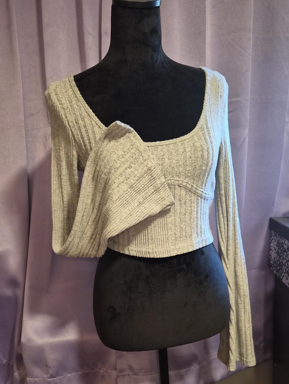 Women’s Ribbed Scoop Neck Cropped Top - Heather Gray